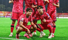 九游娱乐官方-包含亚洲杯掀开战幕，各国球队抢夺头筹机会的词条