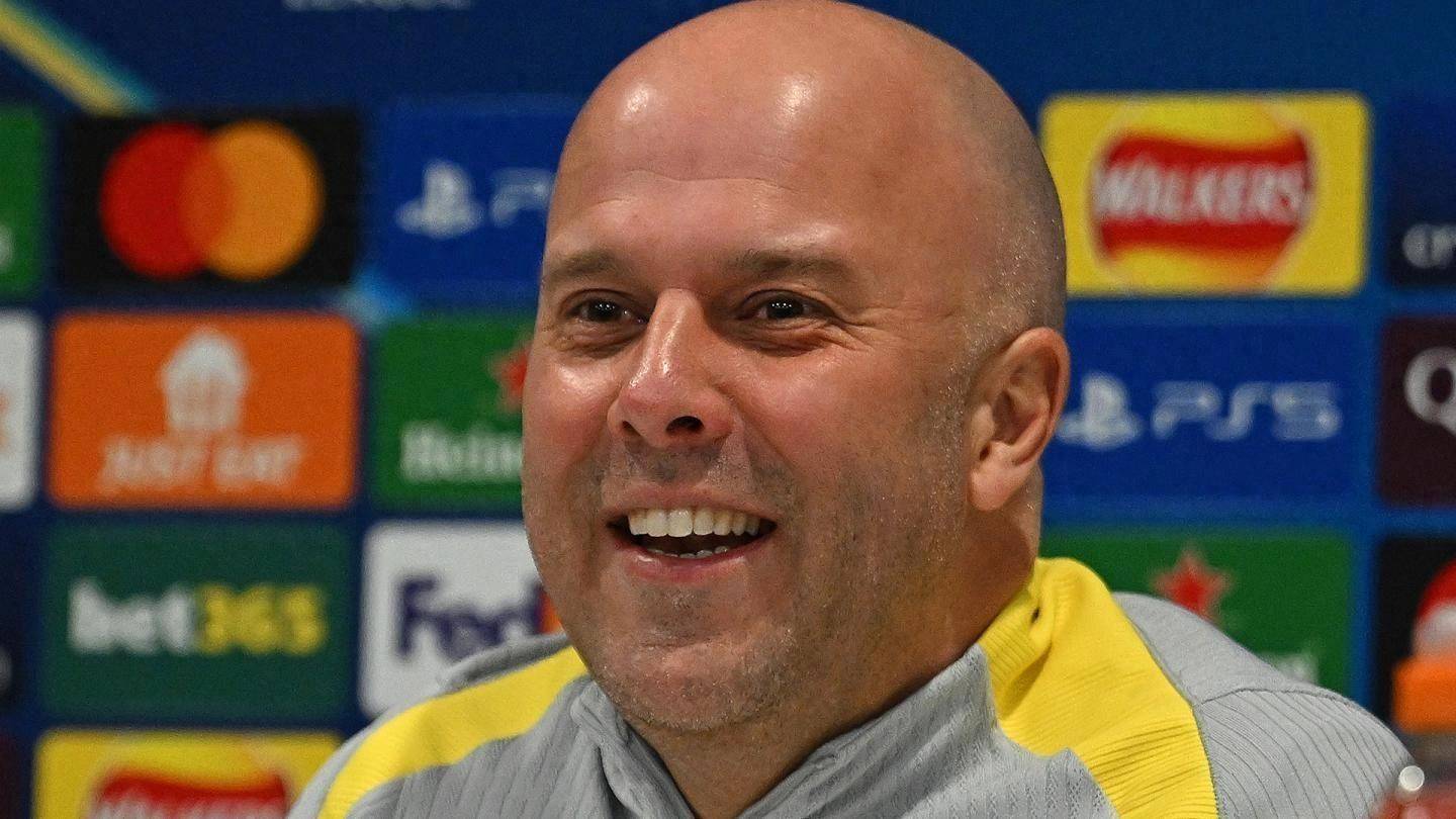 主帅战术受热议，球队发挥稳定