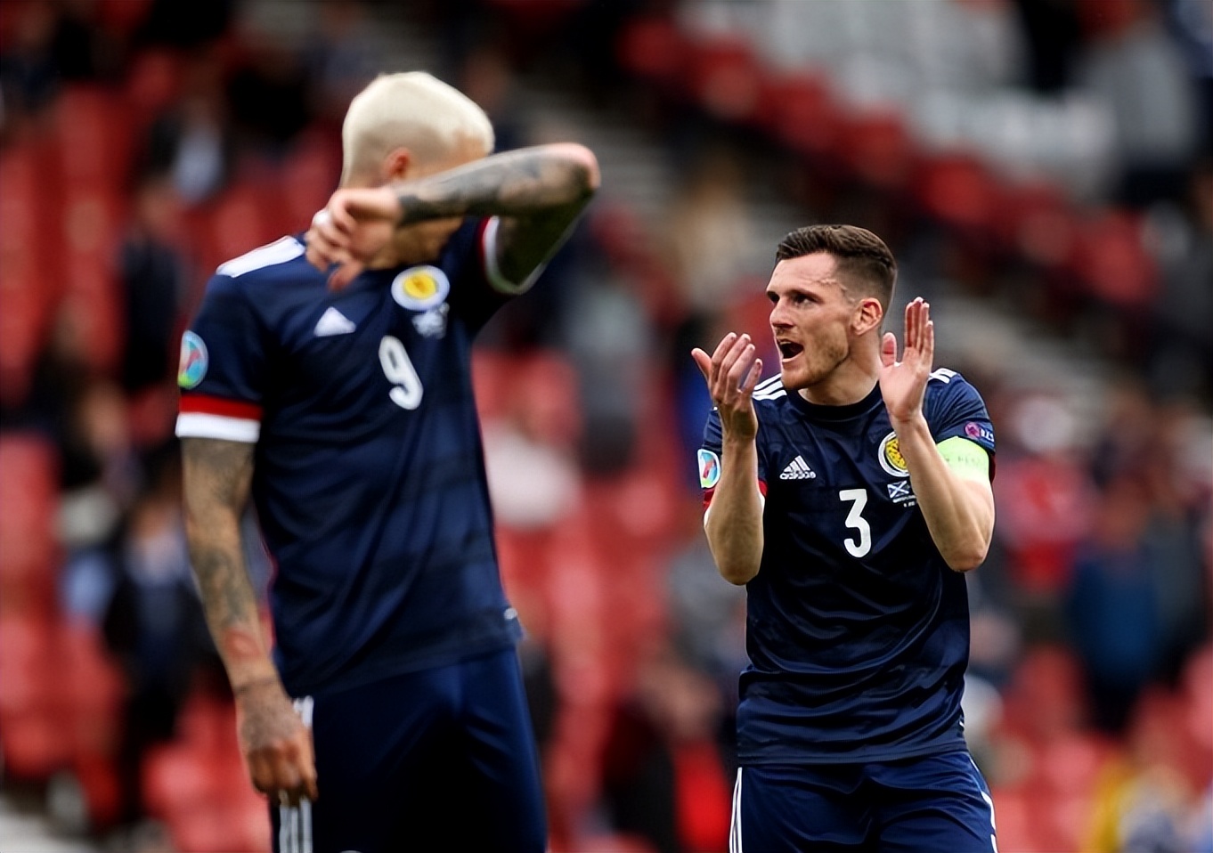 关于阿美尼亚取胜队友，士气高涨的信息