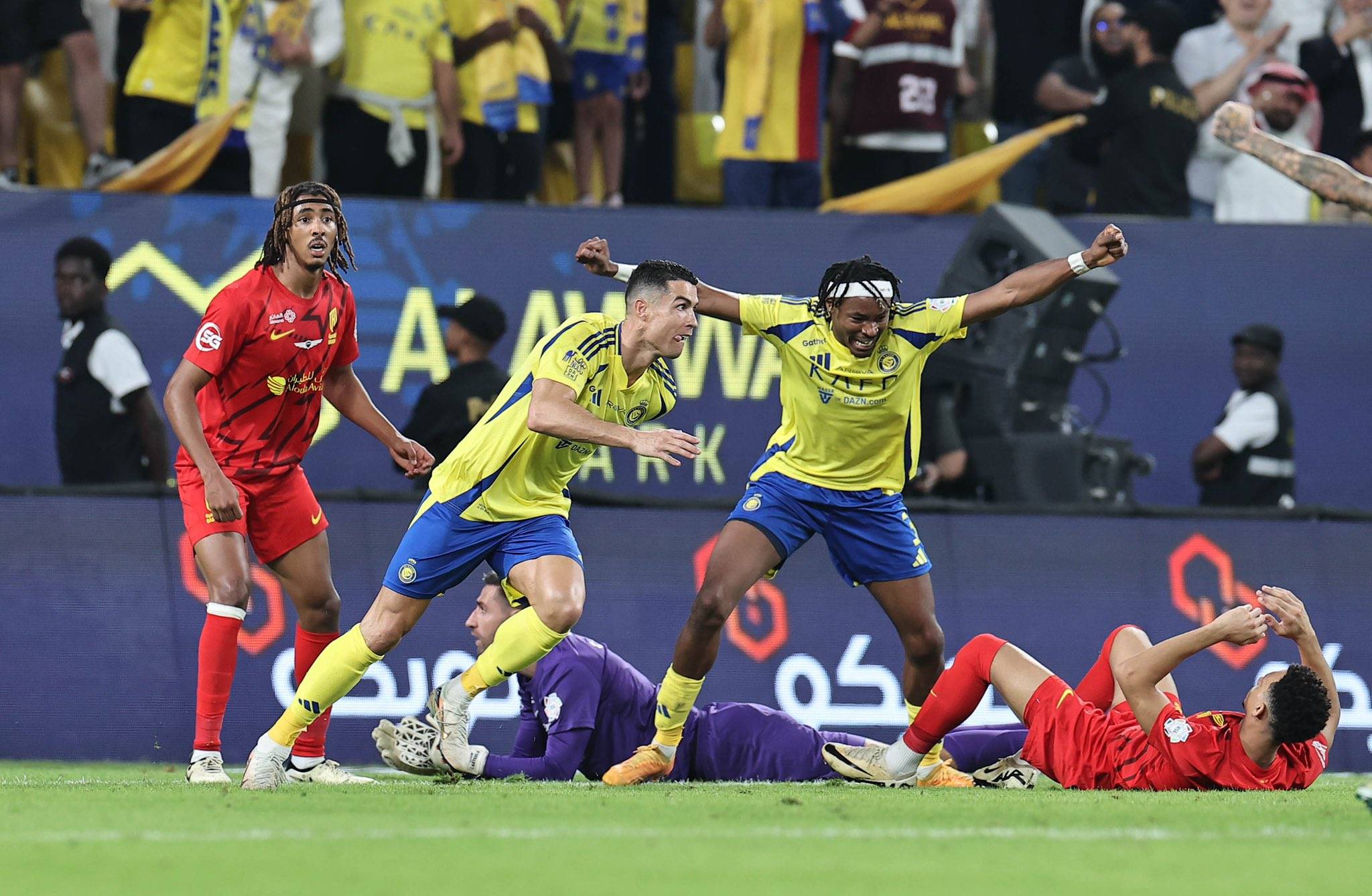 西班牙网球运动员技艺超群,获得胜利的简单介绍 西班牙网球运动员技艺超群,获得胜利的简单介绍