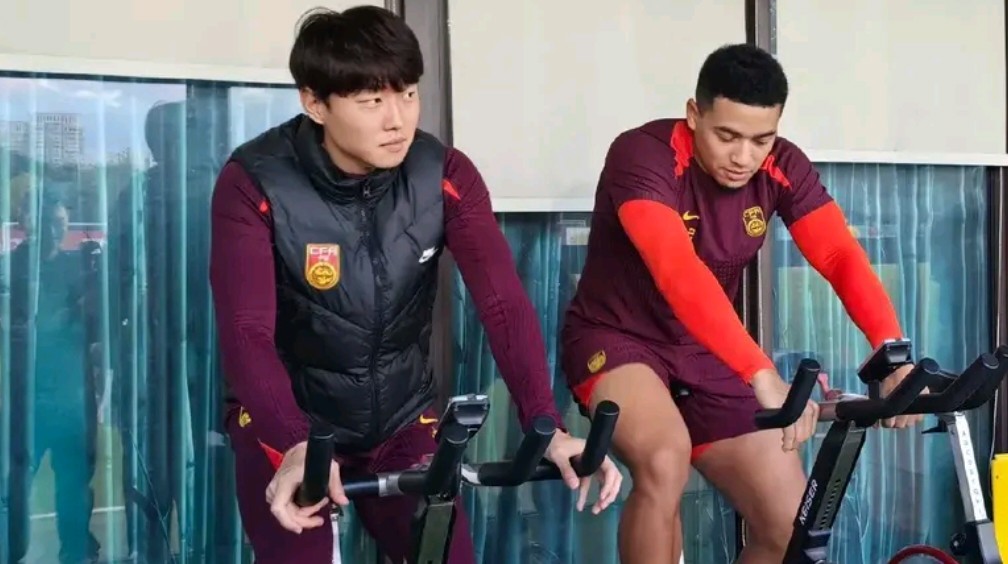 合练备战:球队备战状况良好 合练备战:球队备战状况良好