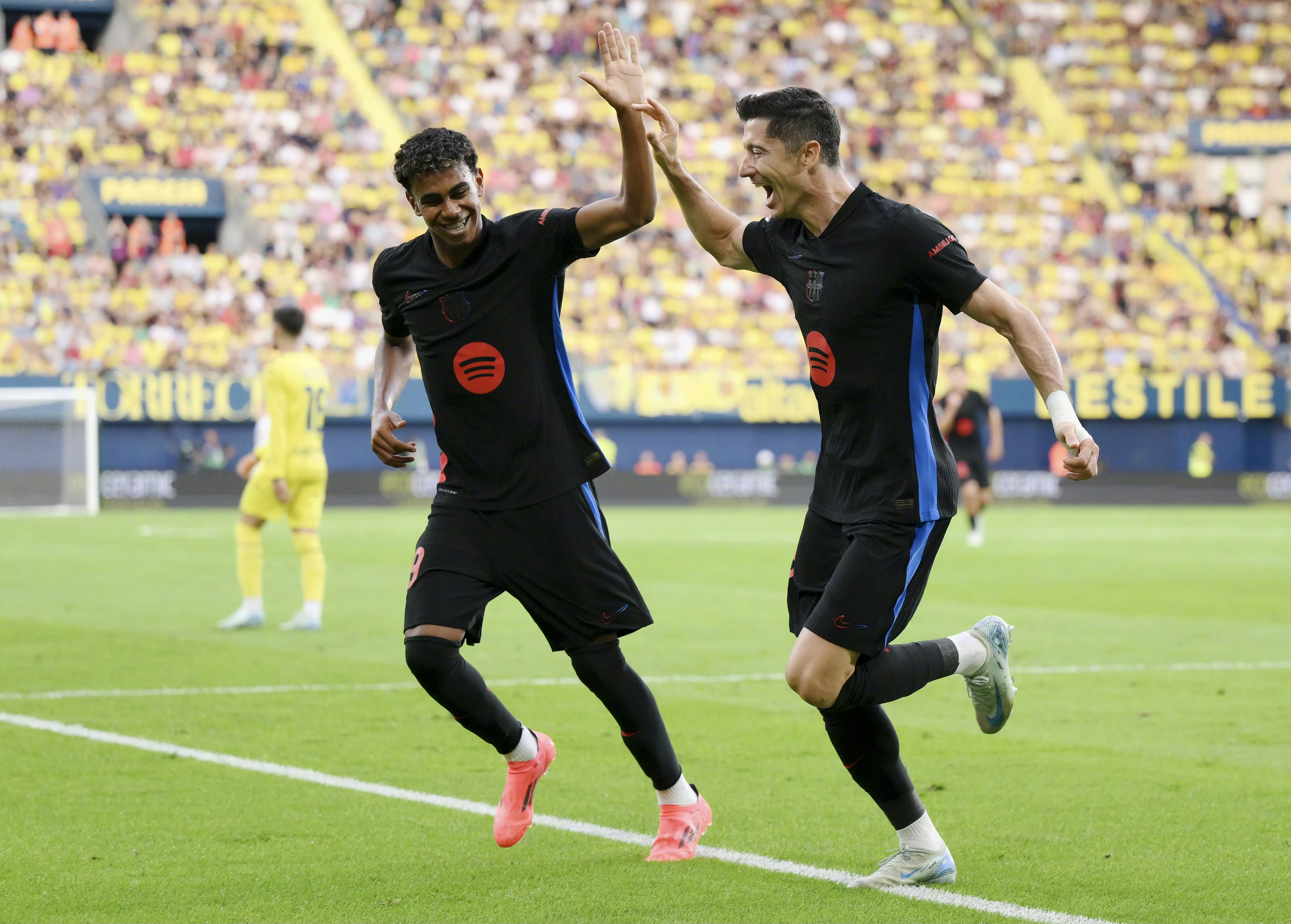 巴萨梅西出战雷亚尔:犀利攻势震动西甲的简单介绍 巴萨梅西出战雷亚尔:犀利攻势震动西甲的简单介绍