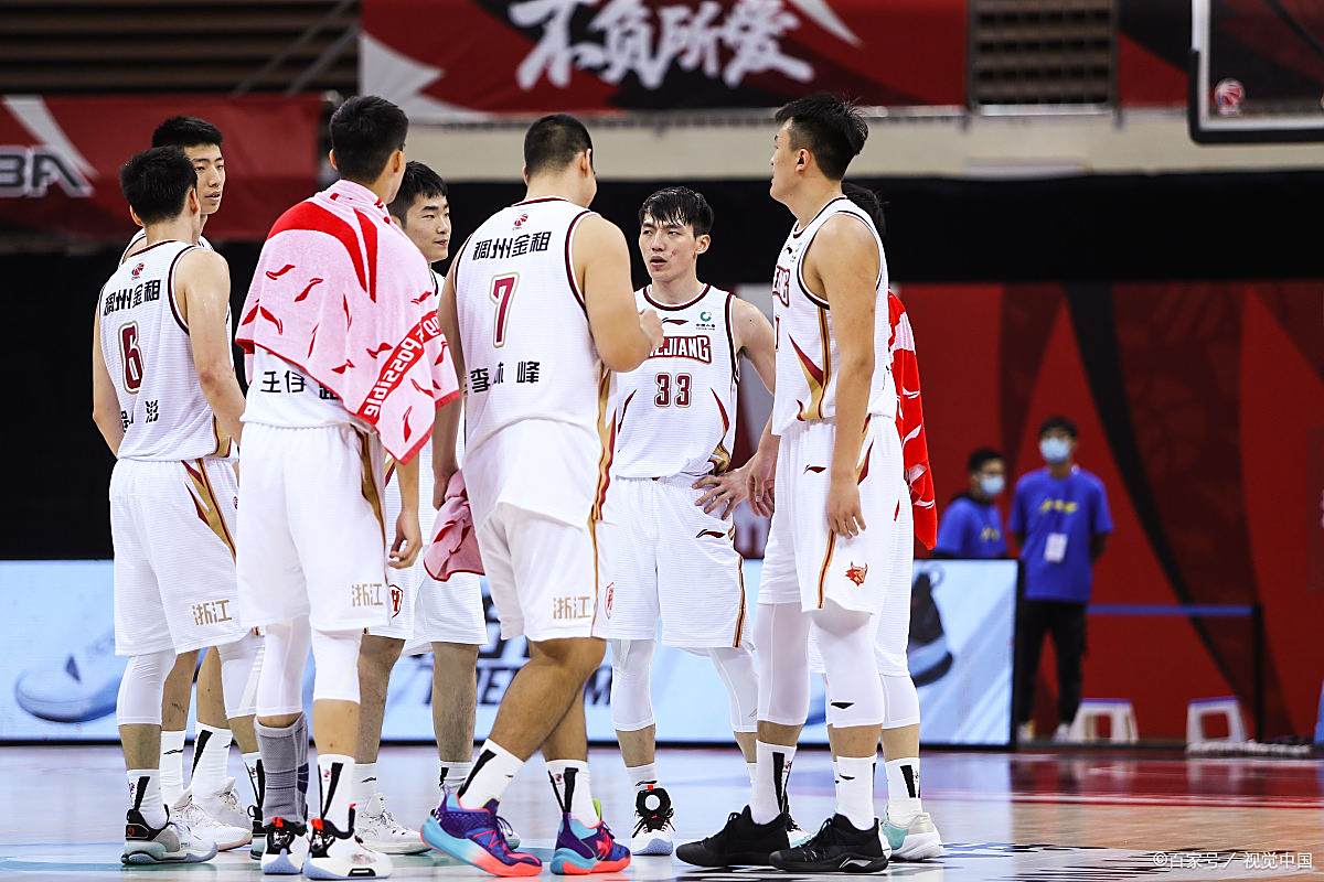 包含CBA联赛又现纠纷拒绝准备阶段新政策足球舆论掀起热议的词条