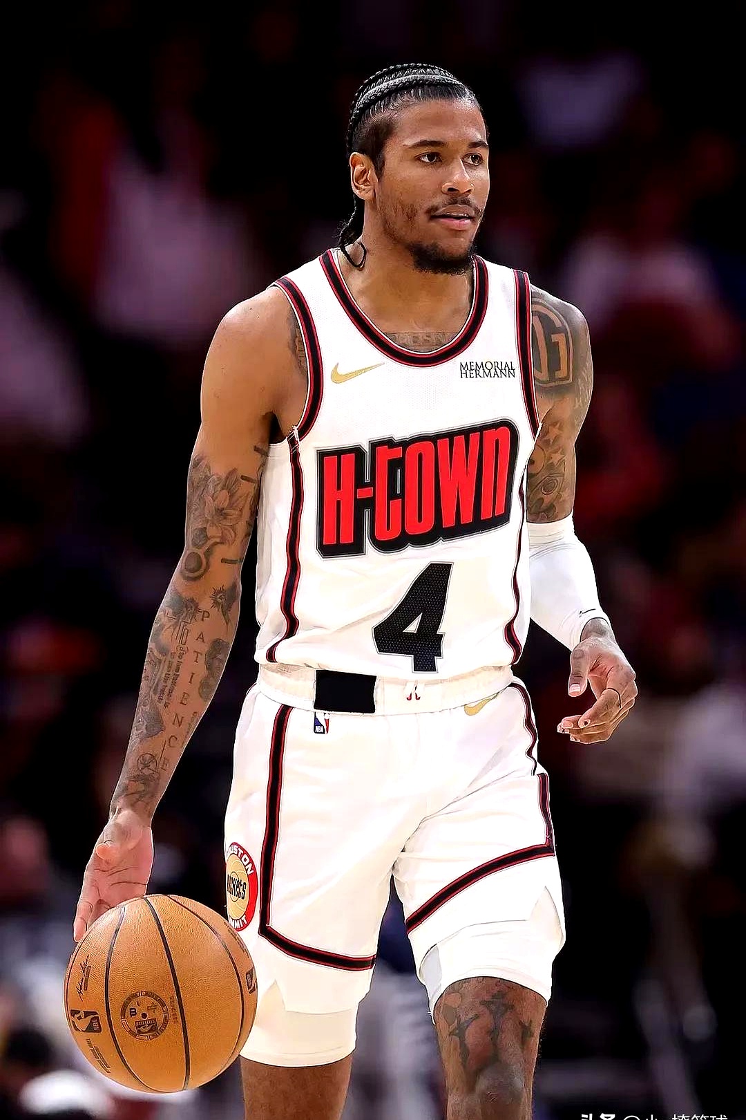 火箭大胜雄鹿，重返西部前四