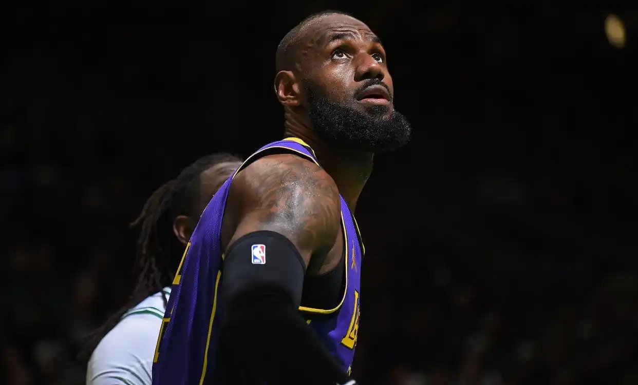 包含篮网不敌湖人,詹姆斯砍下27分的词条 包含篮网不敌湖人,詹姆斯砍下27分的词条